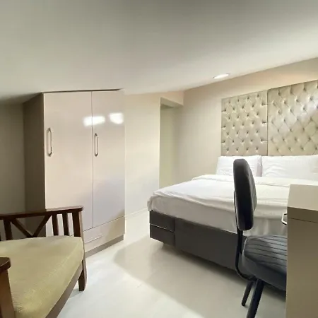 Cozy Loft Flat 2 Min To Trump Mall And Metrobus Apartament Stambuł